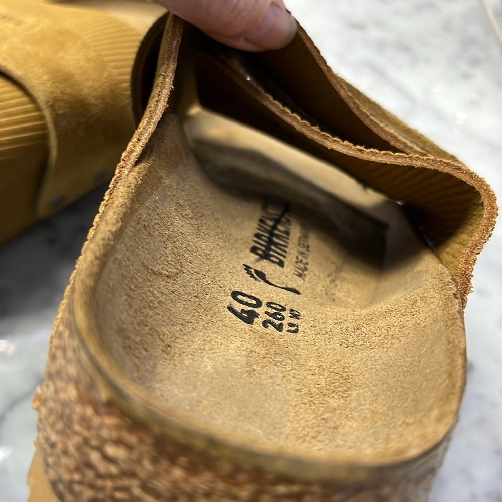 Birkenstock Kyoto Suede Embossed Sandal Size 9 NWT - Picture 13 of 13